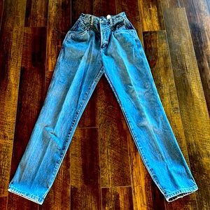 Vintage Rocky Mountain Jeans, size 5/6 inseam 32, excellent condition